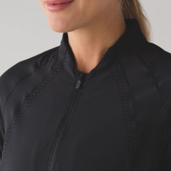 Lululemon Hit It Jacket Black - Picture 3 of 16